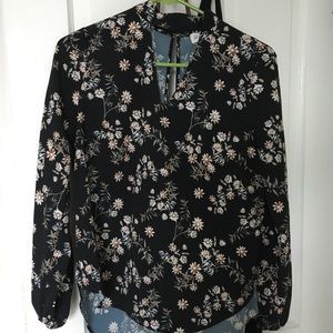 Black floral choker shirt